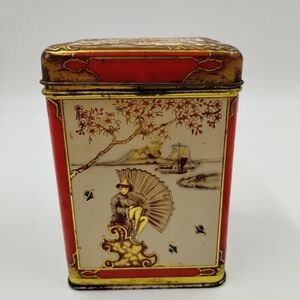 Chinese Oriental  Design Tin Hinged Box Made in Holland Lithograph Vintage